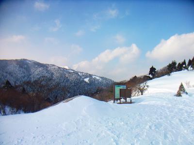北比良峠で最後に改めて雪景色の武奈ヶ岳を見ておく