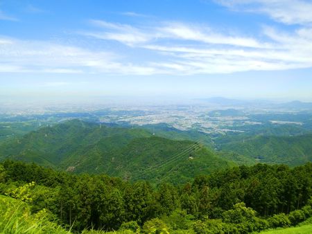岩湧山から大阪の景色。ちょっと霞んでるかな