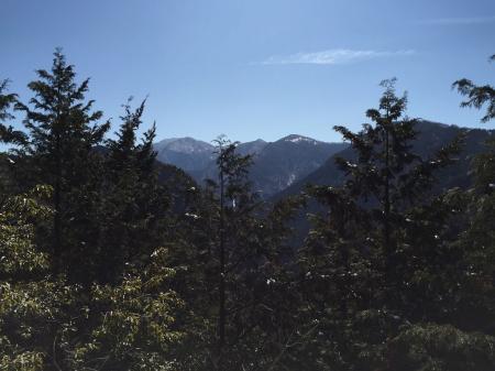 第一展望台から八経ヶ岳、弥山