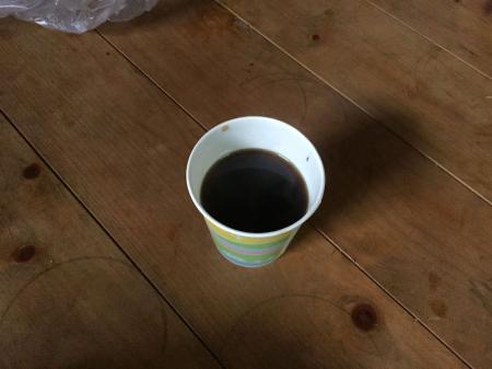black703さんが持ってきてくれたスタバのコーヒー。これも食後に超美味かった！！