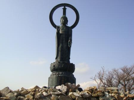 釈迦の像の正面