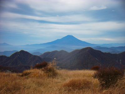 蛭ヶ岳から見る富士山もこの通り。こっちのほうが富士山の構図的にいいかな
