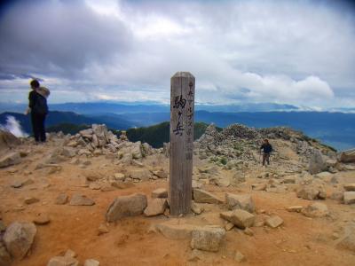 木曽駒ケ岳(2956m)に到着。家族ずれだったけど、この程度なら余裕だった