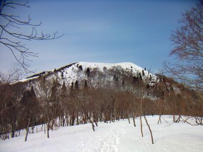 武奈ヶ岳が見えた。ここから少し下って、最後の登りになる
