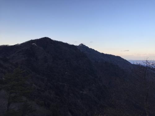 イワクラ尾根の鎌ヶ岳がよく見えるポイント